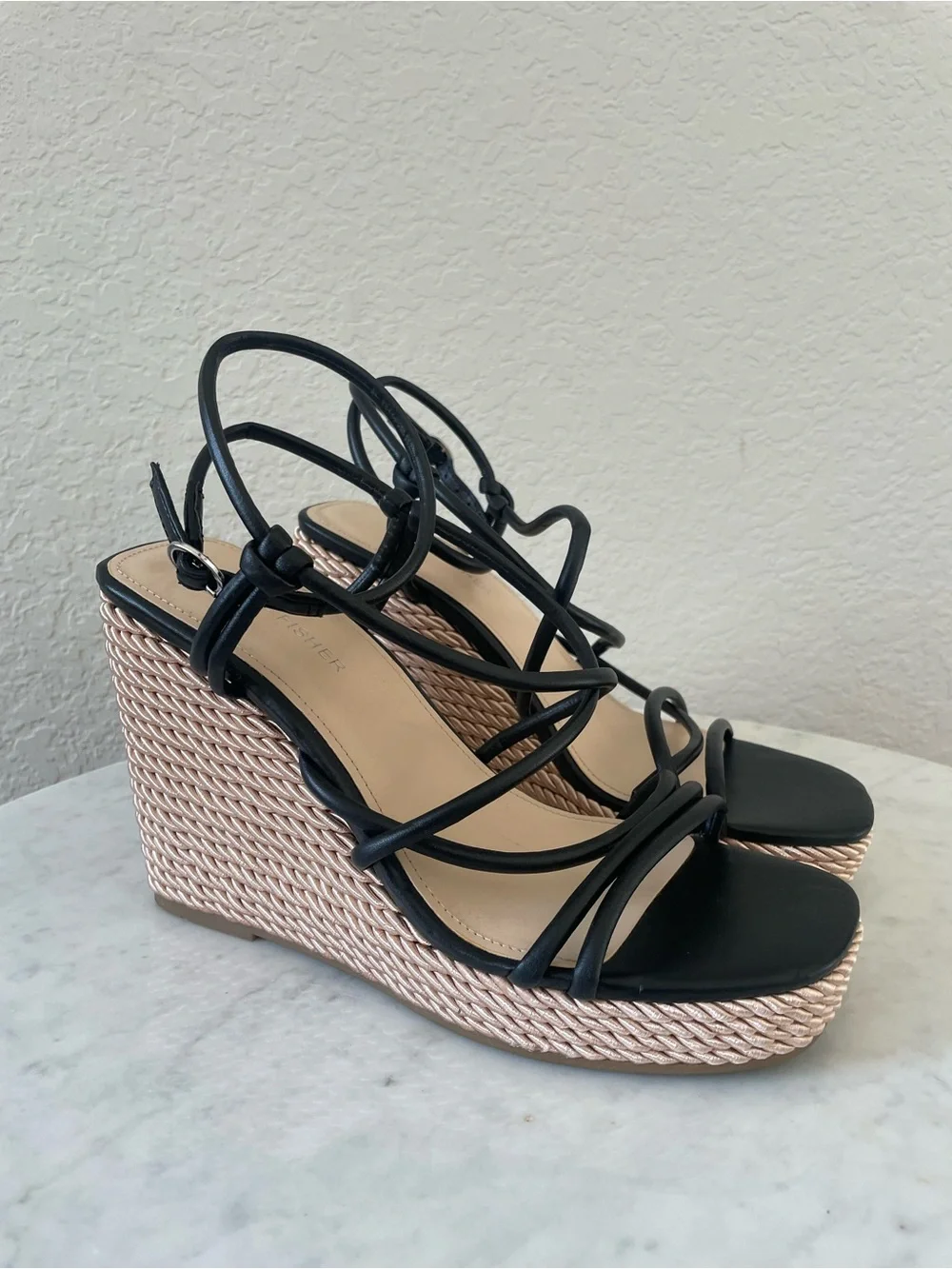 Marc Fisher Black Strappy Zesty Platform Wedge Sandal Women’s size 8 1/2